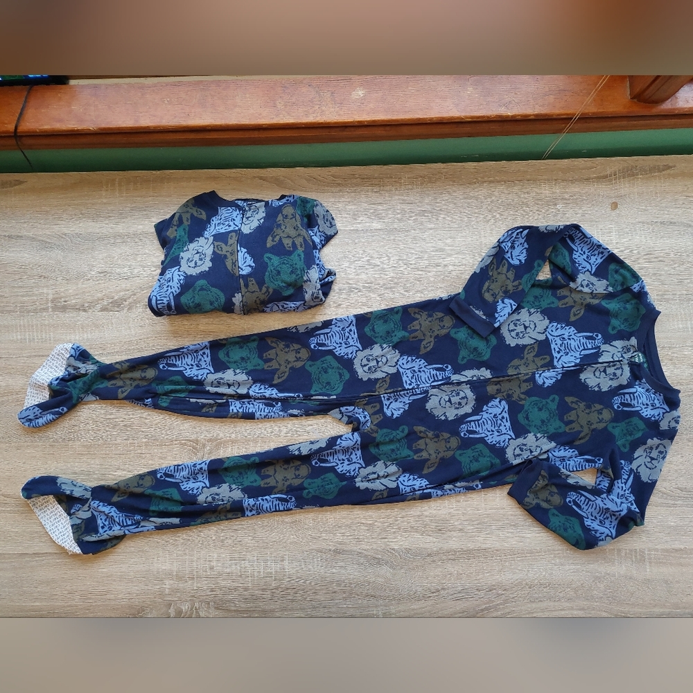 Bundle of Carter's fleece feet pajamas (update on bottom) - Picture 9 of 16
